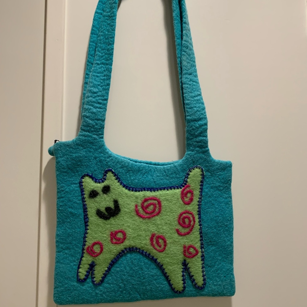 Handmade wool purse ..by artisans in Nepal..vintage